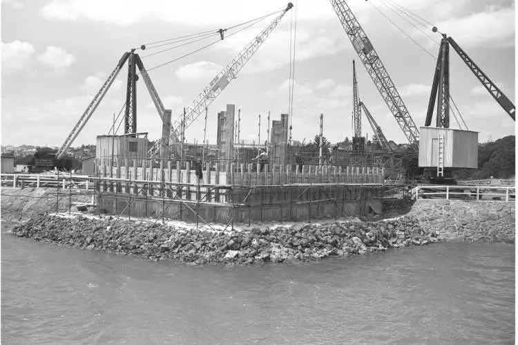 Construction of the Auckland Harbour Bridge, 1956