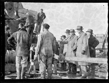 Image: Auckland Harbour Bridge inspection, 1956