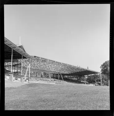 Image: Construction of a new stand at Tauherenikau Racecourse, South Wairarapa District