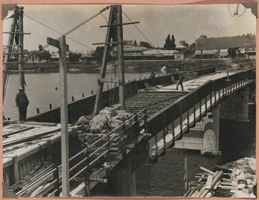 Image: Wairoa River Bridge, Wairoa, Hawke's Bay, under repair after the 1931 Hawke's Bay earthquake