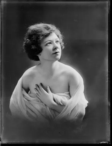 Image: Miss Eva Lynne