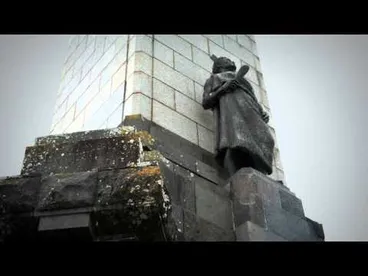 Image: Maungakiekie - One Tree Hill - Roadside Stories