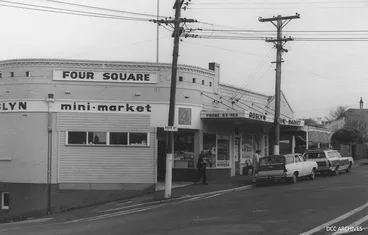 Image: Roslyn Mini Market, corner of Ross Street and Highgate c1970s