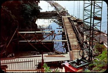 Image: Construction of new Auckland Harbour Bridge onramp at the bottom of Curran Street, Herne Bay.
