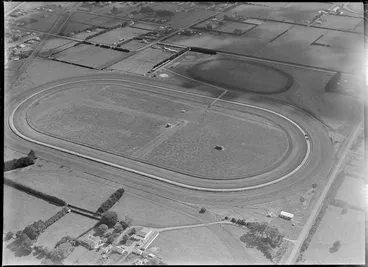 Image: Takanini training track, Papakura, Auckland