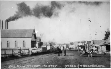 Image: Main street Huntly