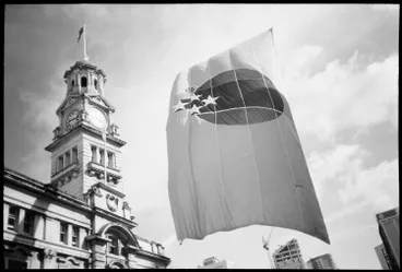 Image: Commonwealth Games flag, Auckland Town Hall, Queen Street, 1989