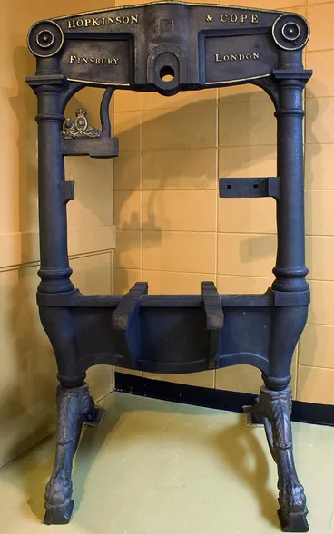 Te Hokioi printing press Image: Te Hokioi printing press