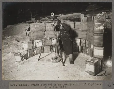 Image: Lieutenant Edward Evans observing an occultation of Jupiter, during the Antarctic Expedition of 1911-1913