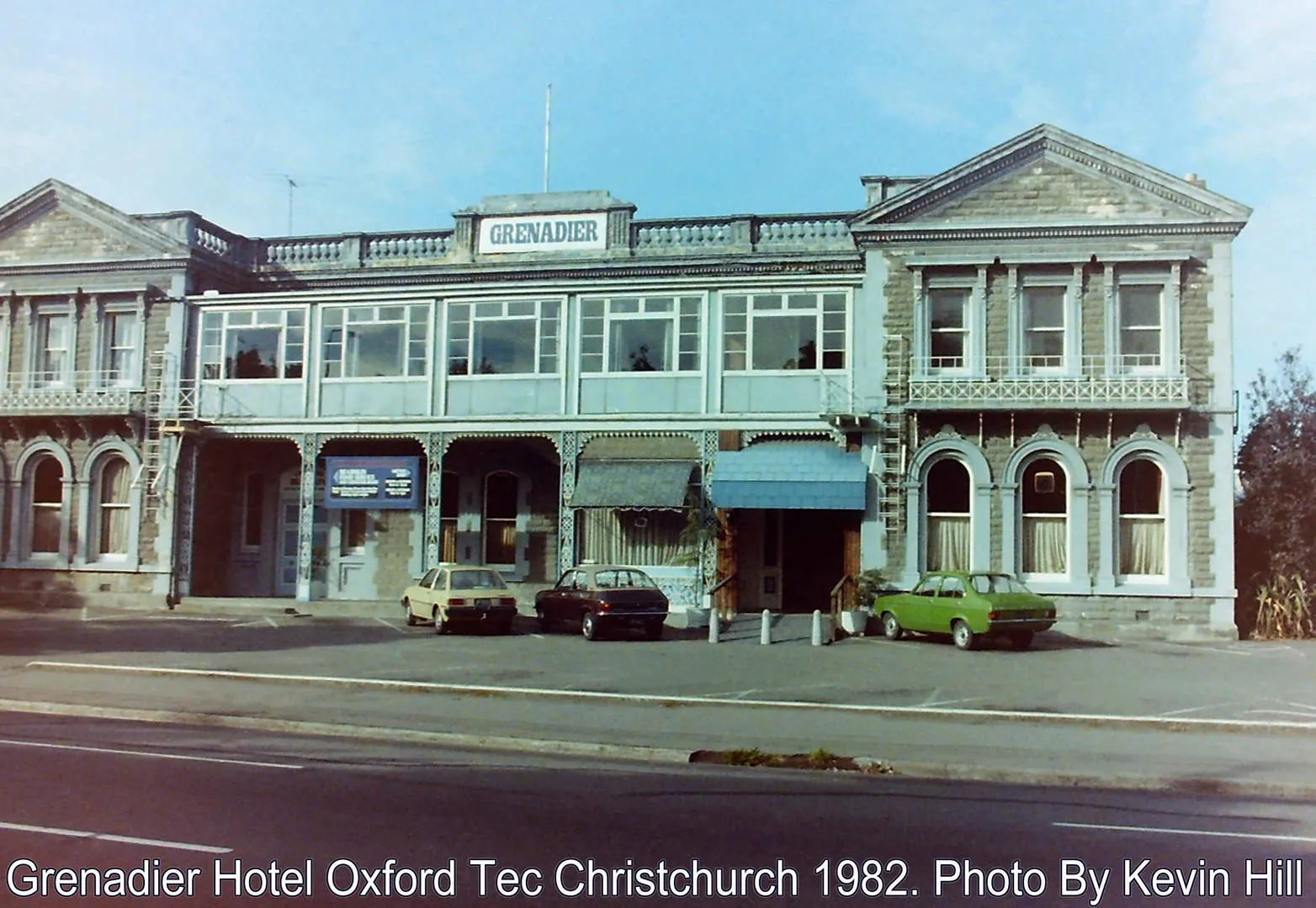 Grenadier Hotel on Oxford Terrace