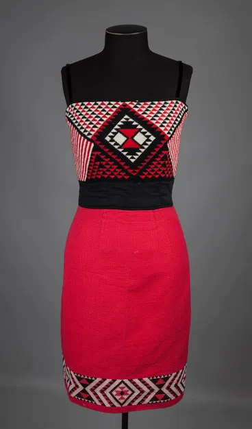 Image: Bodice underskirt with tāniko design