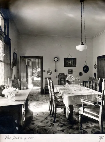 Image: Murdoch house 11; east end' the dining room, seen from the northwest corner.