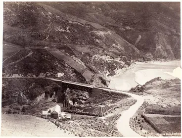 Image: Arthurs Point - Shotover River