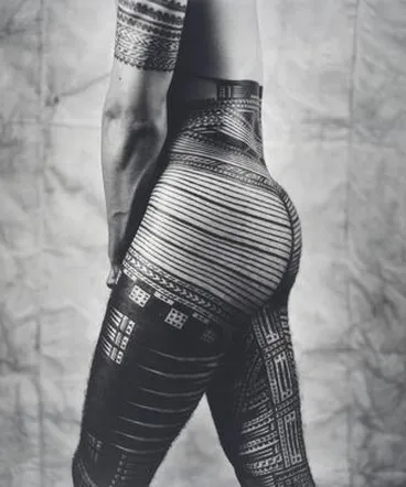 Image: Self-portrait with side of pe'a, Basque Road, Newton Gully