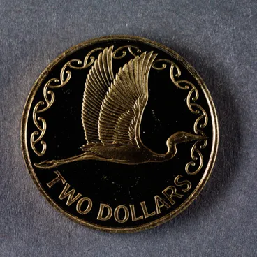 Image: Reserve Bank of New Zealand 1995 Two Dollars Third Portrait