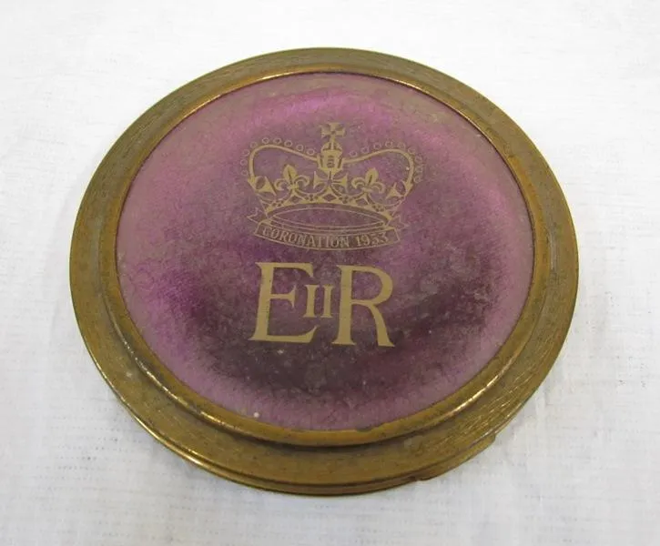 Le Rage Powder Compact [E II R Coronation 1953]