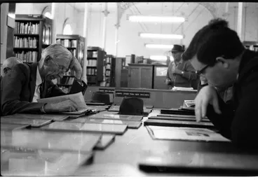 Image: Symonds St, Library