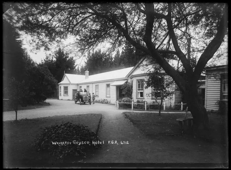 Wairakei Geyser Hotel