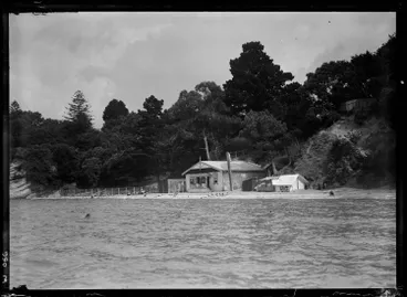 Image: The house of Mrs Jane Campbell at Shelly Beach, 1911