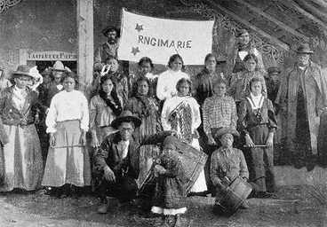 Kīngitanga fife-and-drum band, Waahi,1902 Image: Kīngitanga fife-and-drum band, Waahi,1902