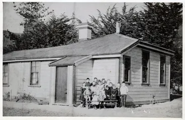 Image: Wallaceville School; c.1910