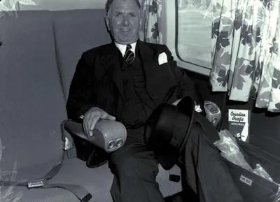 Prime Minister leaves for England.