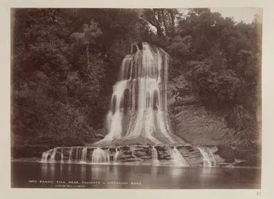 Kakahi Falls near Tawhata, Wanganui River