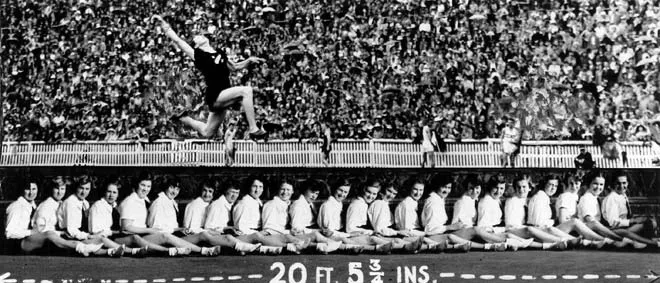 Yvette Williams's long jump victory, Helsinki, 1952