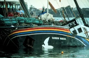 Image: Sound clip: sinking of the Rainbow Warrior