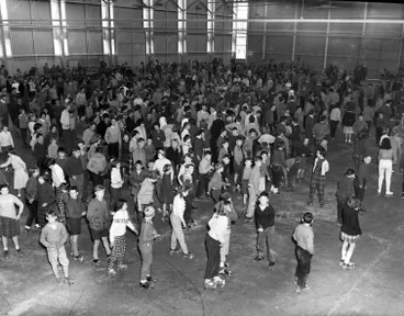 Image: Roller skating - Twigger St Addington - Christc... (PB2010/3)