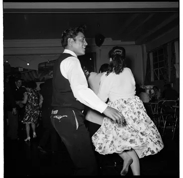 Image: Maori and Pakeha at a Christmas social at the railways yard social hall, Wellington