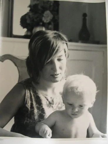 Image: Mother and child