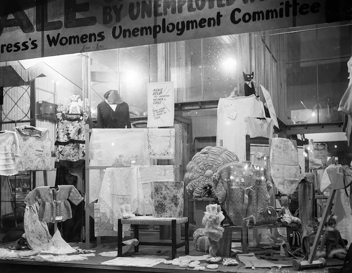 A shop window in Willis Street