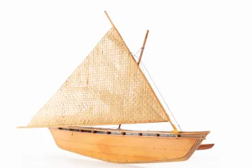 Image: Model: Wa-ririk outrigger, Kiribati, 1975