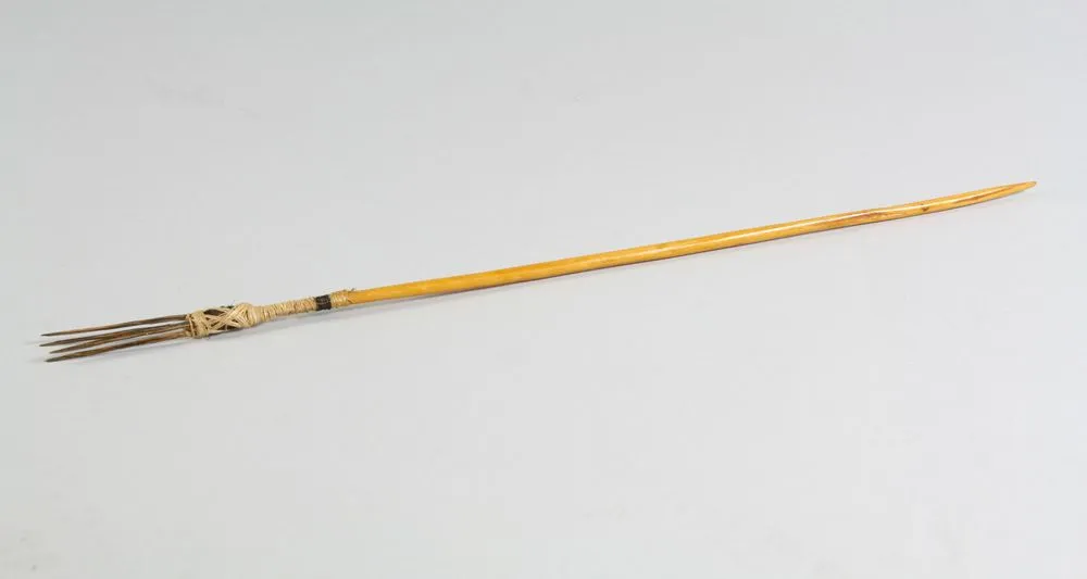 Model tao fuifui (fishing spear)
