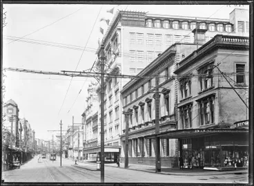 Image: Queen Street, Auckland Central, 1927