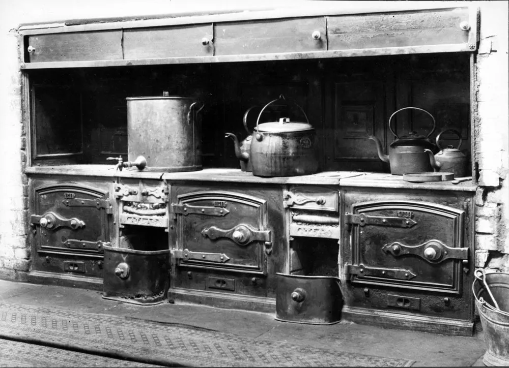 Page 9 Kitchen Facilities