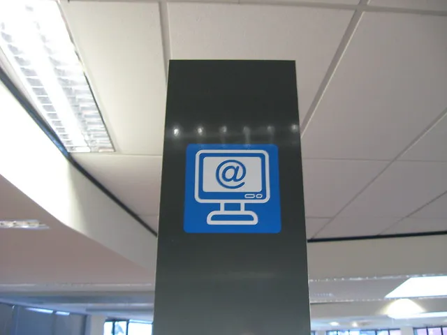 Computer signage, Leeston Library
