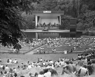 Image: Go New Zealand tour, Bowl of Brooklands