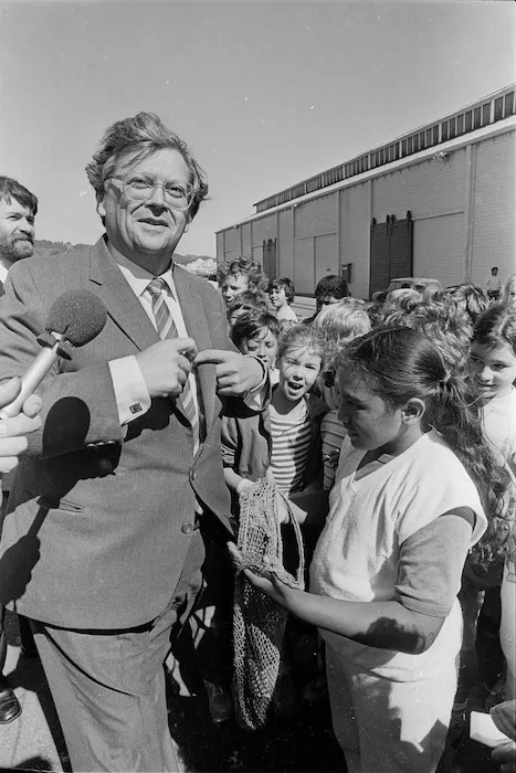 Prime Minister, David Lange, about to make a donation to famine relief - Photograph taken by Merv Griffiths