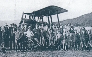 Image: First plane to cross Cook Strait, Trentham, 1920