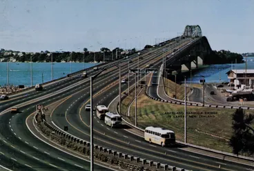 Image: Auckland Harbour Bridge