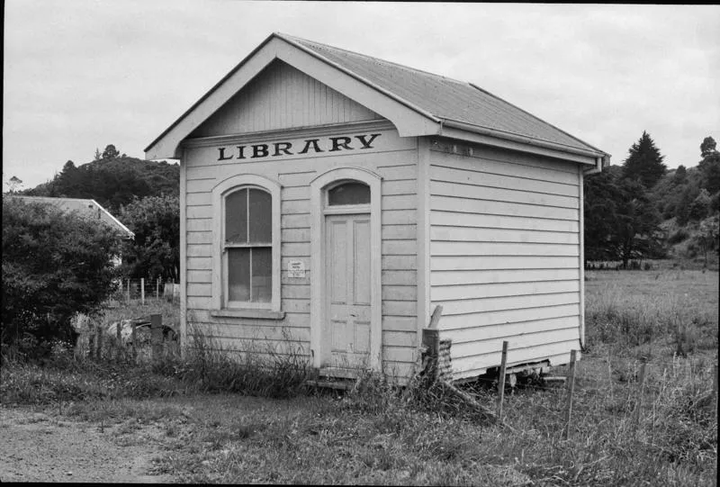 Photograph of Kaukapakapa library