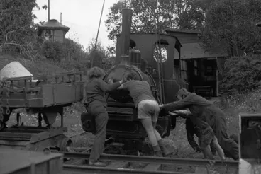 Image: Photograph of Orenstein & Koppel locomotive