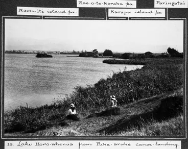 Lake Horowhenua from Pukearuhe canoe landing circa 1910 Image: Lake Horowhenua from Pukearuhe canoe landing circa 1910