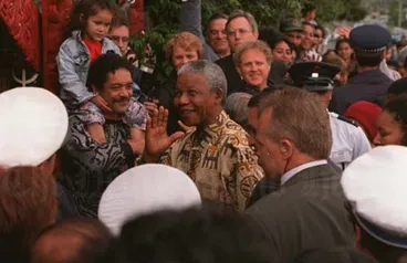 Nelson Mandela at Tūrangawaewae marae Image: Nelson Mandela at Tūrangawaewae marae