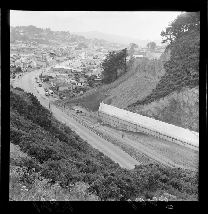 Johnsonville Road, Wellington, construction of the Johnsonville bypass tunnel