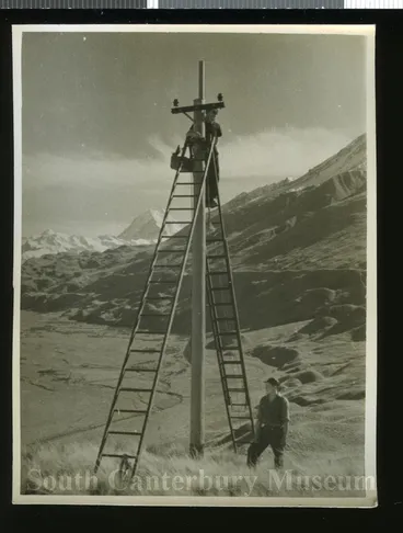 Image: Andrews Creek power lines, Mount Cook Station