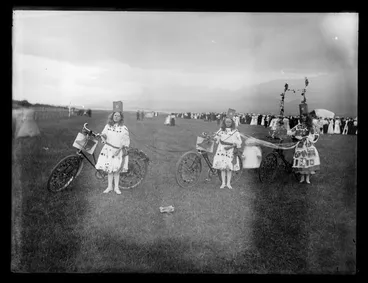 Decorated bicycles Image: Decorated bicycles