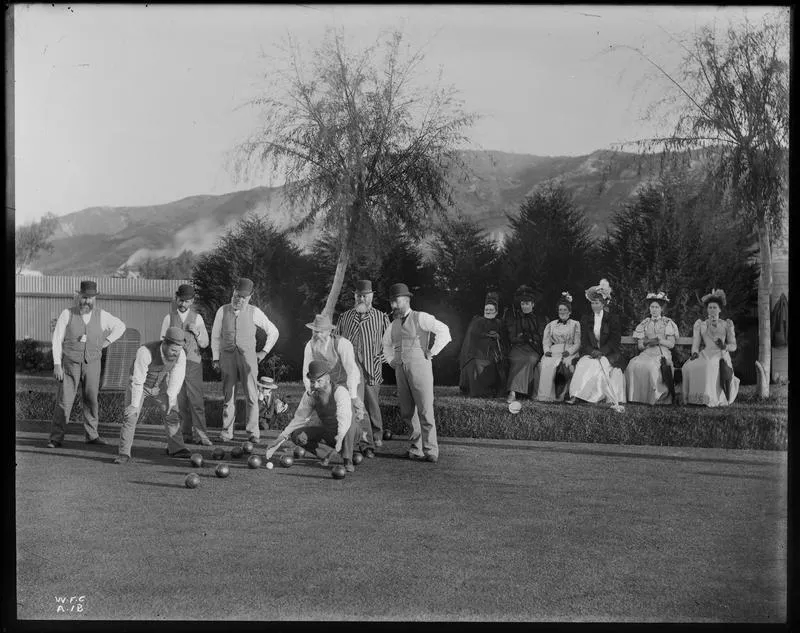 Lawn bowls 1891, Mathewson playing.